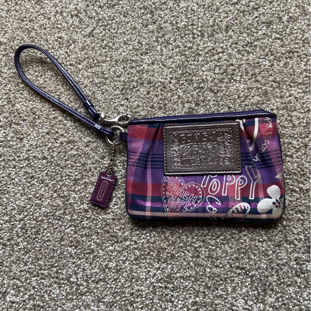 COACH POPPY SMALL STRAP WRISTLET- PURPLE PINK RED!